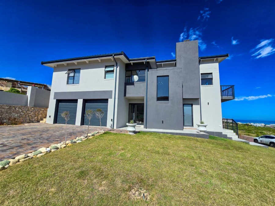 3 Bedroom Property for Sale in Stilbaai Oos Western Cape